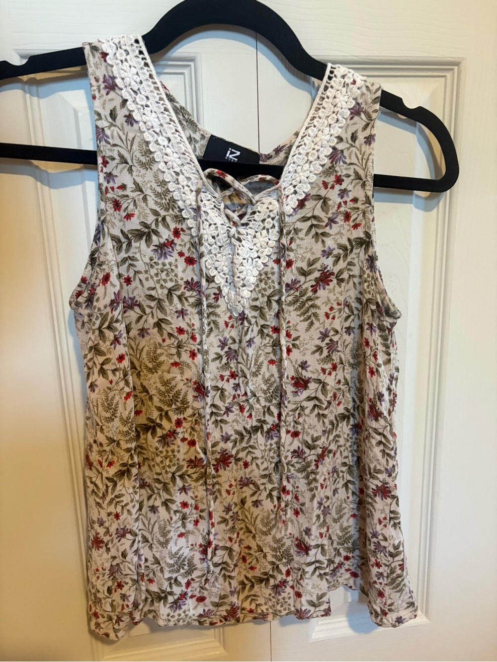 Boho Lace-Trim Floral Tank Top - Beige Floral